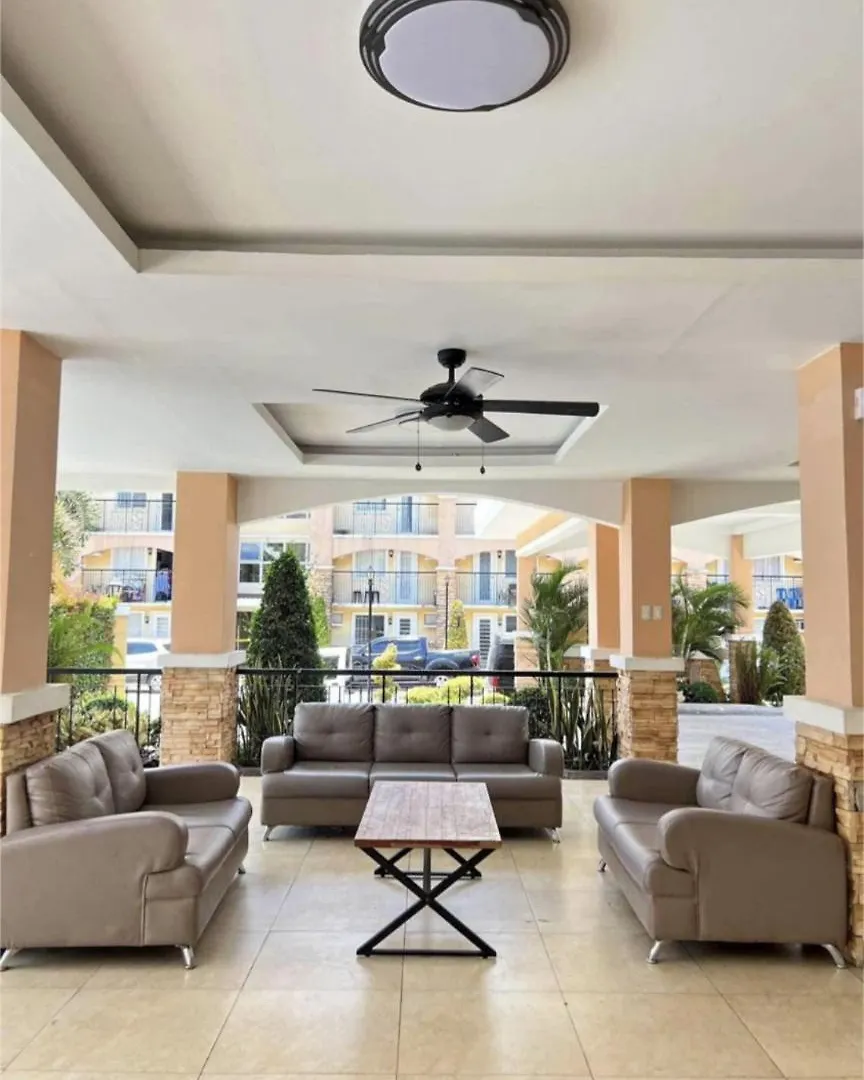 Reicondotel Arezzo Davao City Filippinerna